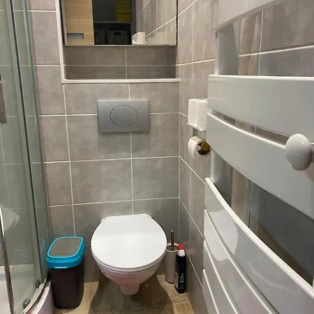 Jolie Climatisée Piscine Chauffée