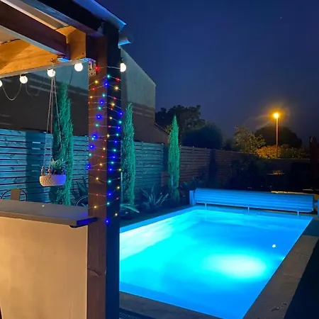 Вилла Jolie Climatisee Piscine Parking Перпиньан