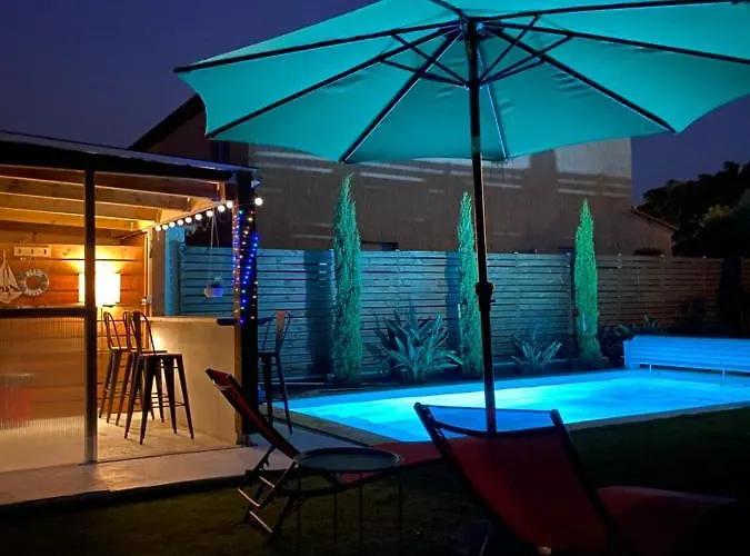 Jolie Climatisee Piscine Parking فيلة